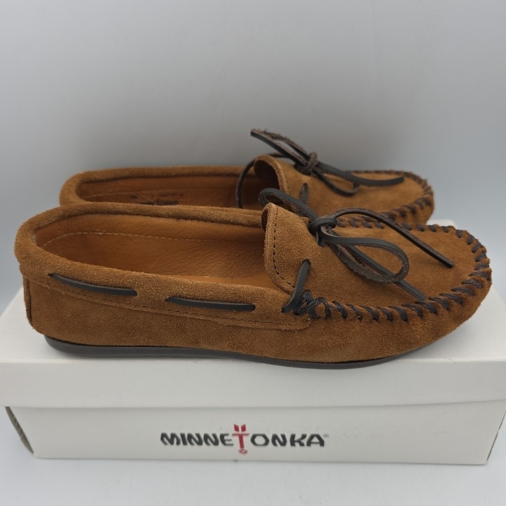 Minnetonka Classic Moccasins Men 7 Womens 8.5 Brown Suede Slip-On Casual 913
